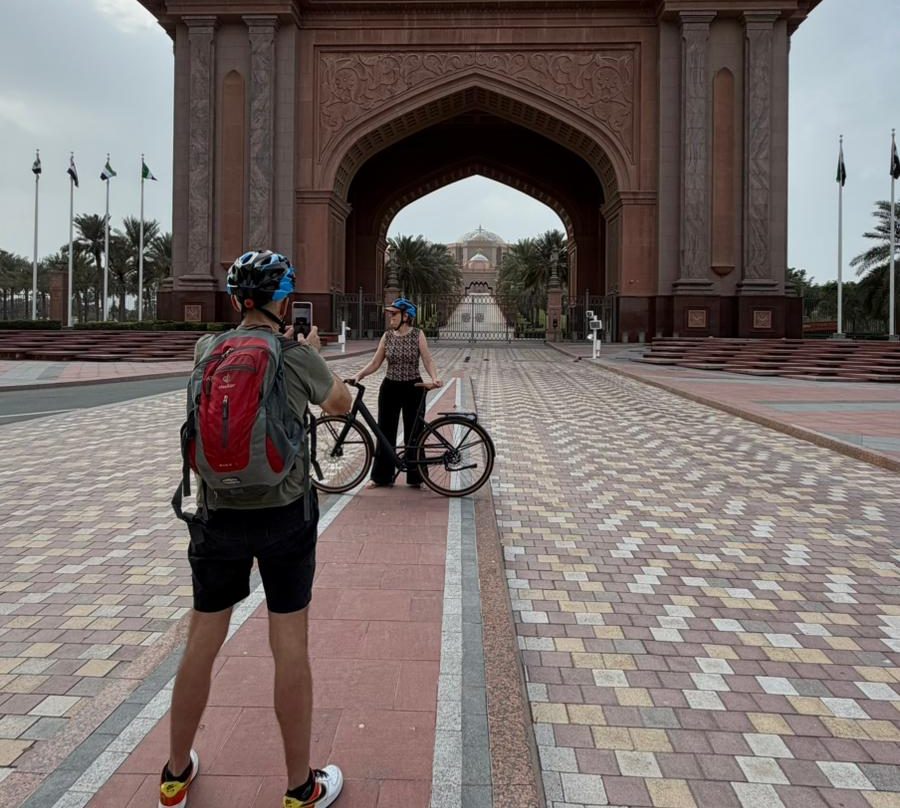 Private Abu Dhabi E-Bike Tour